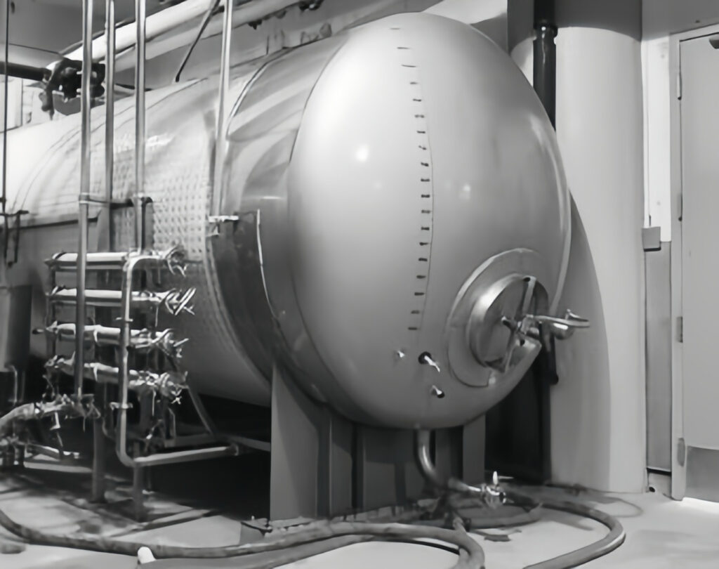 Autoclave dry carbon production equipment